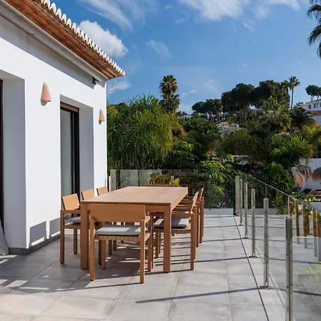 The By Limoneros Villa